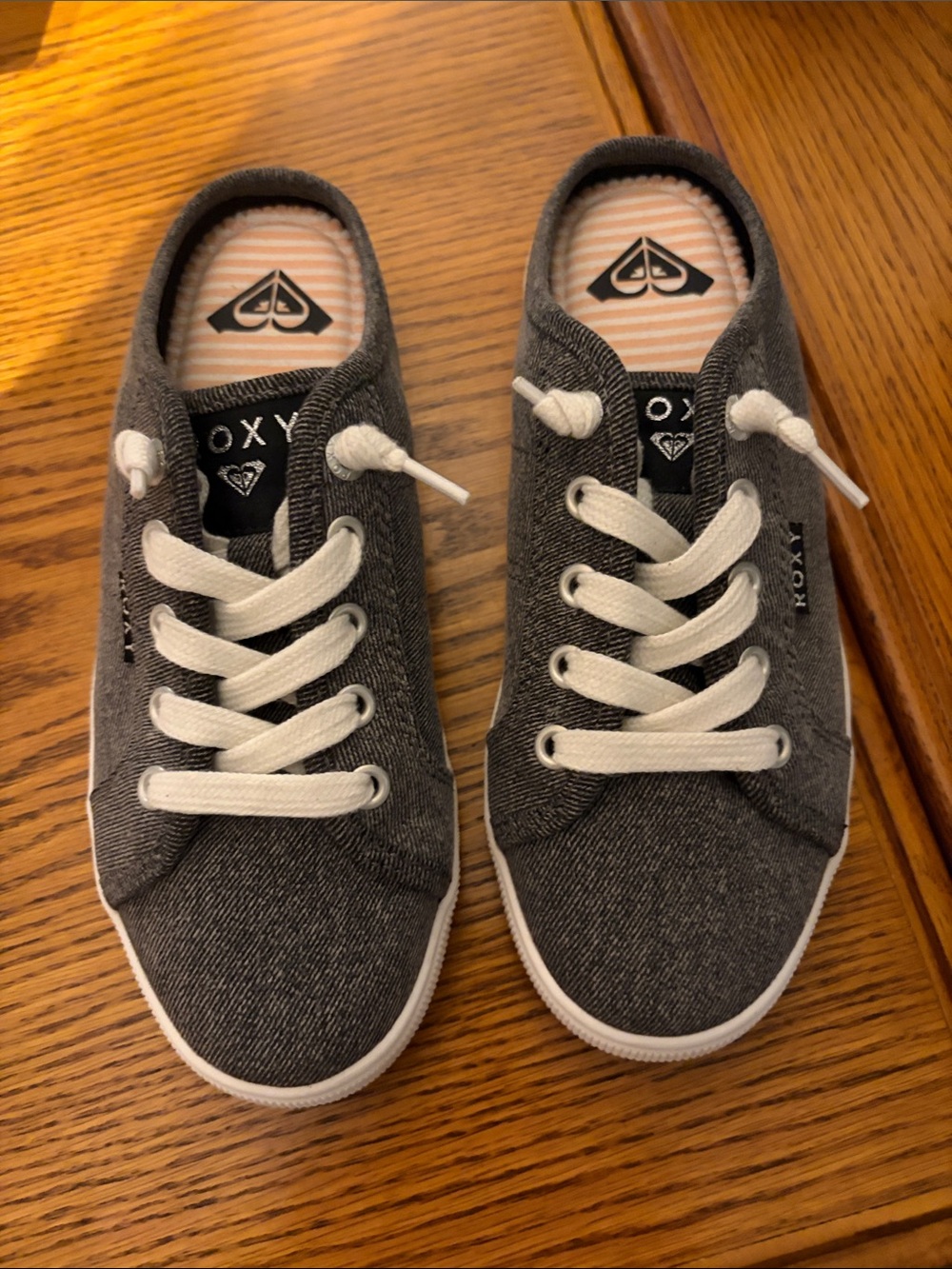 Roxy Gray Canvas Low-Top Sneakers with White Laces